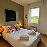 Villa Maison Contemporaine Avec Parc Et Piscine Privee Au Coeur Du Perigord Noir - Fr-1-824-27 *