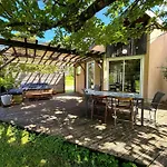 Maison Contemporaine Avec Parc Et Piscine Privee Au Coeur Du Perigord Noir - Fr-1-824-27 Villa