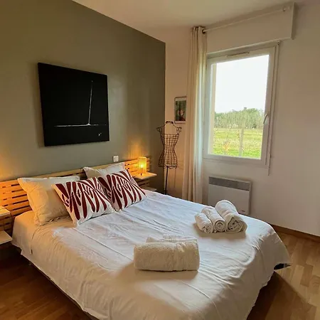 Villa Maison Contemporaine Avec Parc Et Piscine Privee Au Coeur Du Perigord Noir - Fr-1-824-27 *