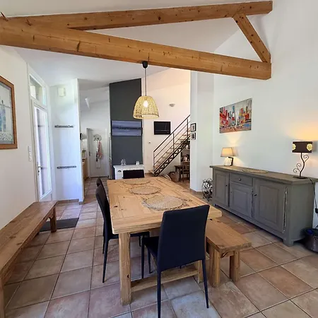 Maison Contemporaine Avec Parc Et Piscine Privee Au Coeur Du Perigord Noir - Fr-1-824-27 Villa
