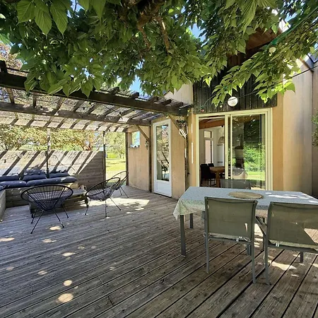 Villa Maison Contemporaine Avec Parc Et Piscine Privee Au Coeur Du Perigord Noir - Fr-1-824-27 *